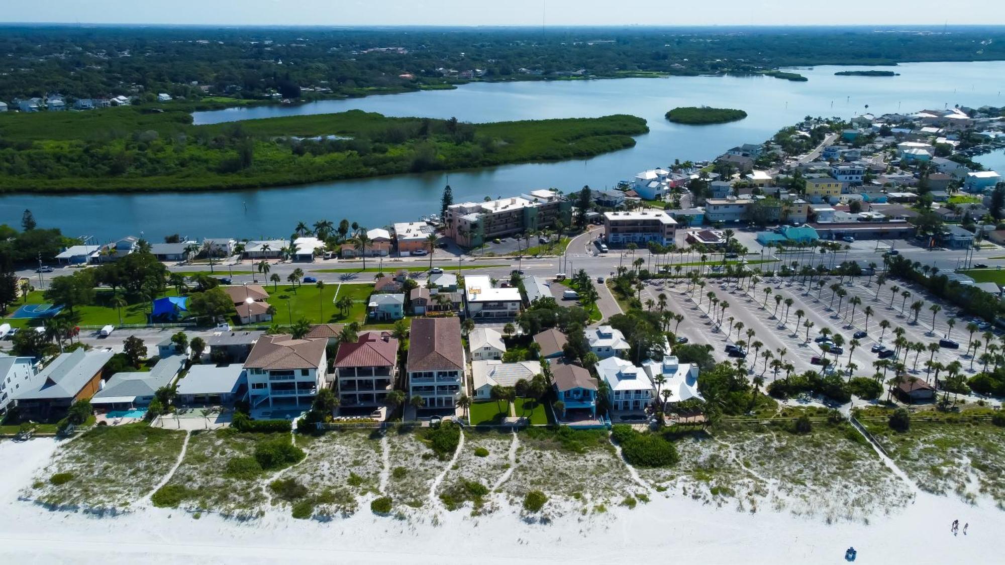 Carousel Suites -Redington Shores Ngoại thất bức ảnh