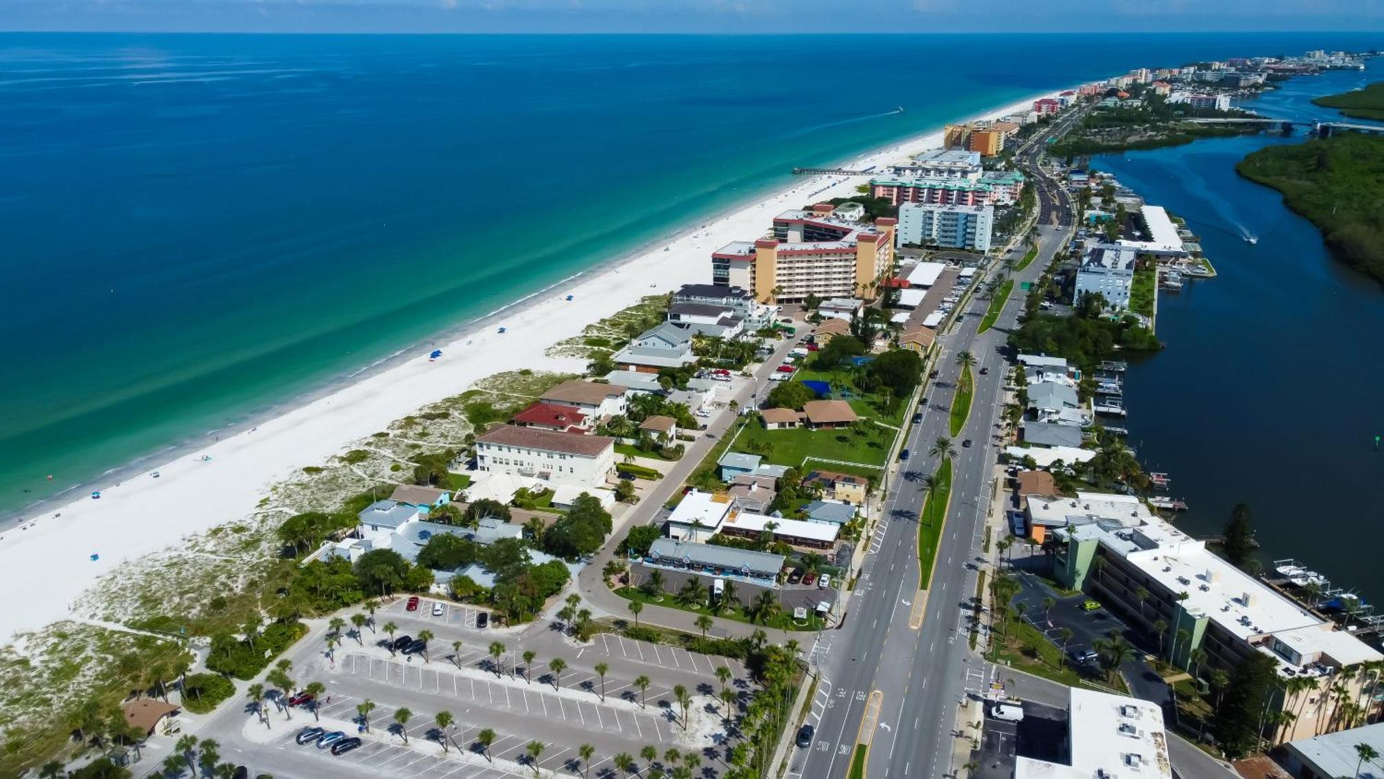 Carousel Suites -Redington Shores Ngoại thất bức ảnh