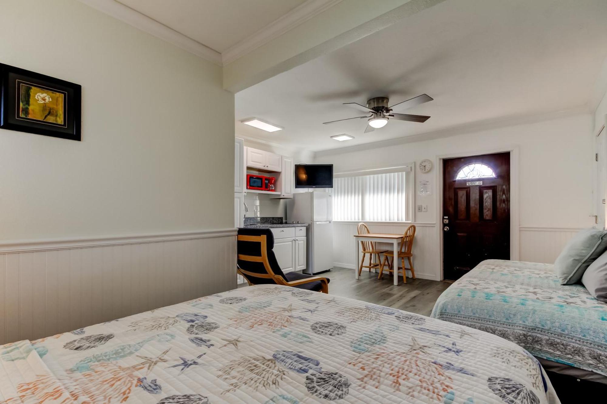 Carousel Suites -Redington Shores Ngoại thất bức ảnh