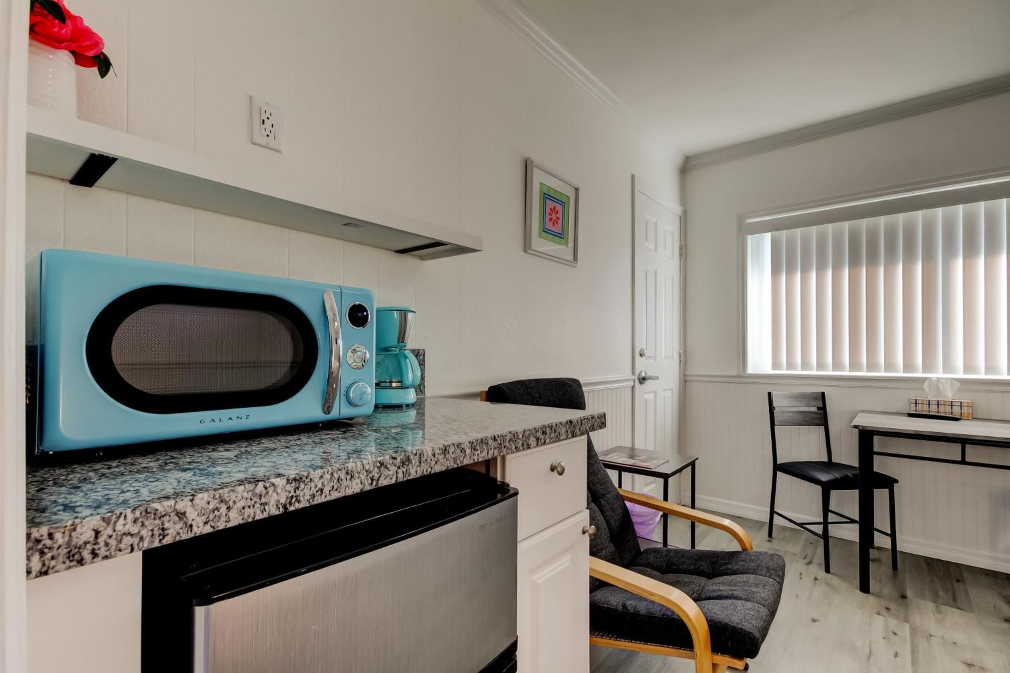 Carousel Suites -Redington Shores Ngoại thất bức ảnh