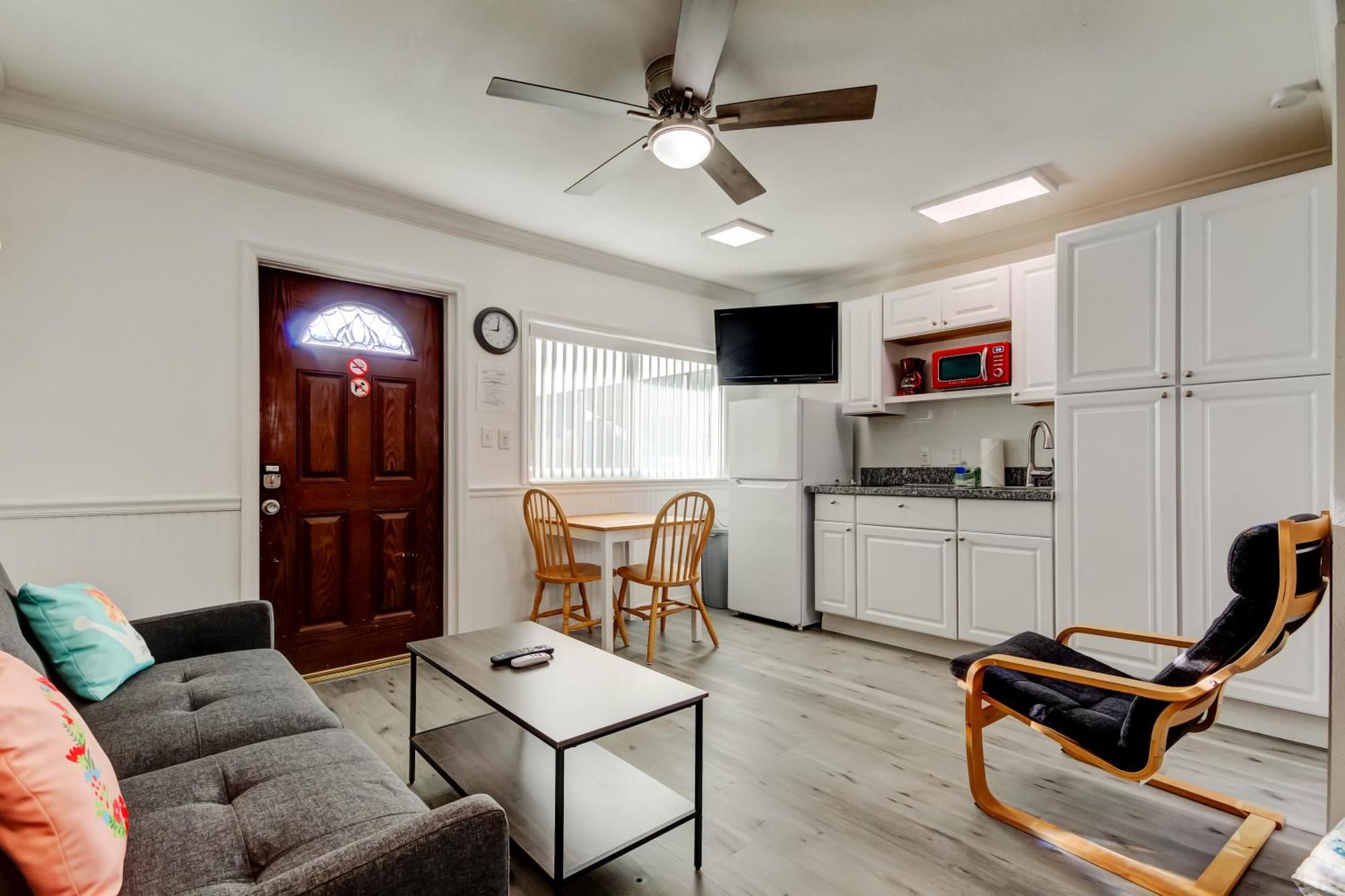 Carousel Suites -Redington Shores Ngoại thất bức ảnh